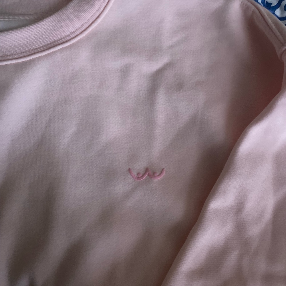 pink sweatshirt breast cancer awareness NWT